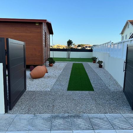 Acolhedora Casa De Ferias T2 Com Espaco Exterior Езмориз Екстериор снимка